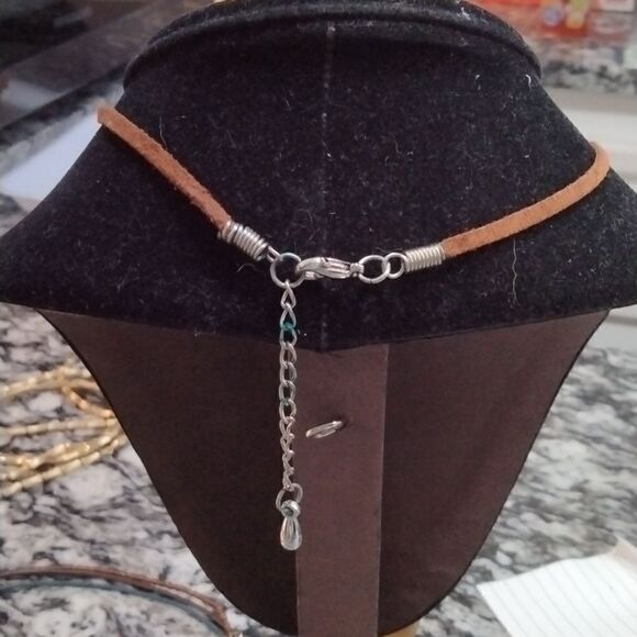 Polished Shell Necklace  - Picture 5 of 5